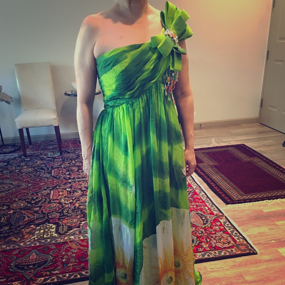 Beautiful Tinkerbell-style dress